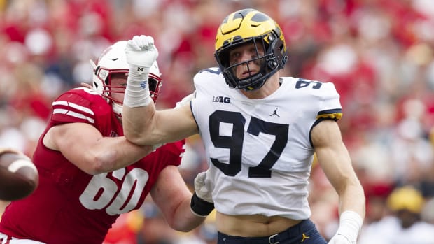 Aidan Hutchinson 2021 Michigan USATSI_16876705